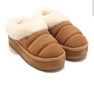 Ugg Tazzlita size 9